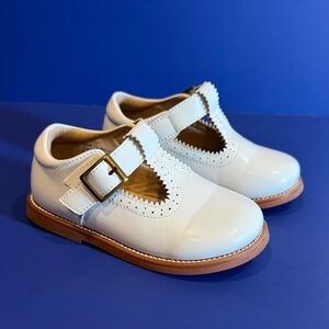 Felix & Flora White Baby Dress walking Shoes mary Janes size 7 toddler t-strap